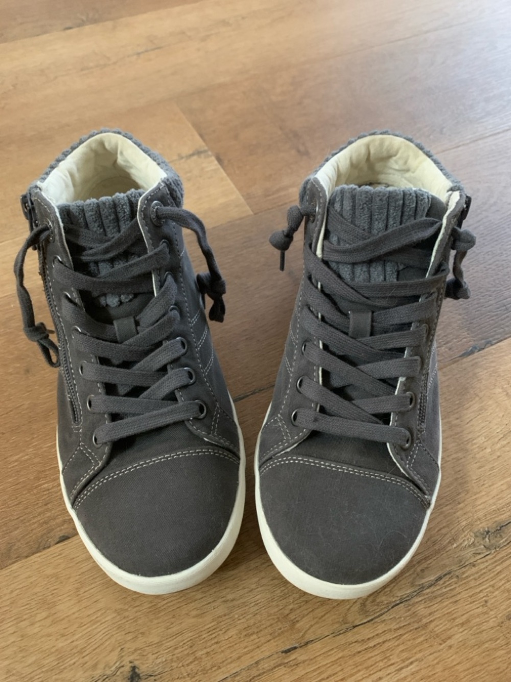 Taos - Stardup Mid Top Sneakers, Graphite Grey, Women’s 7.5 - Picture 8 of 9